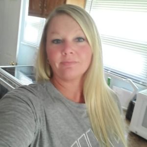 Meet your Posher, Becky